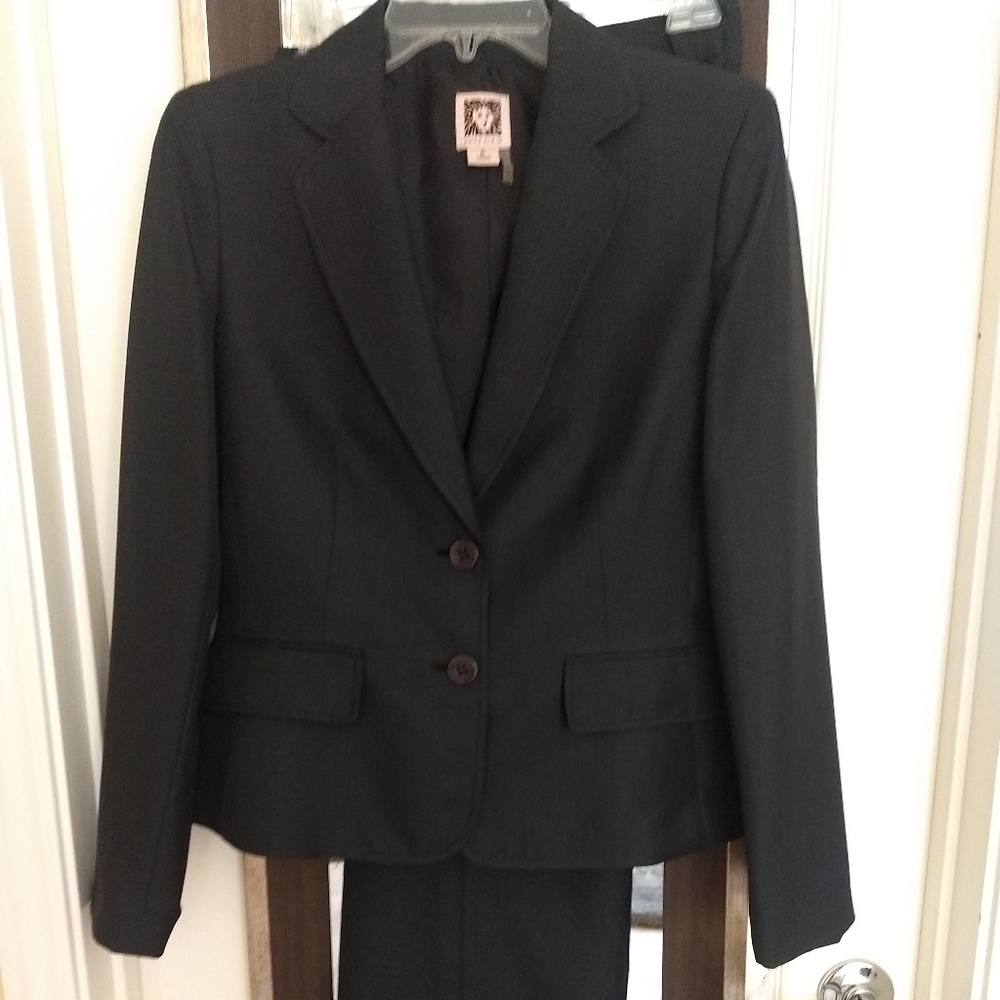 Anne Klein 2 piece suit